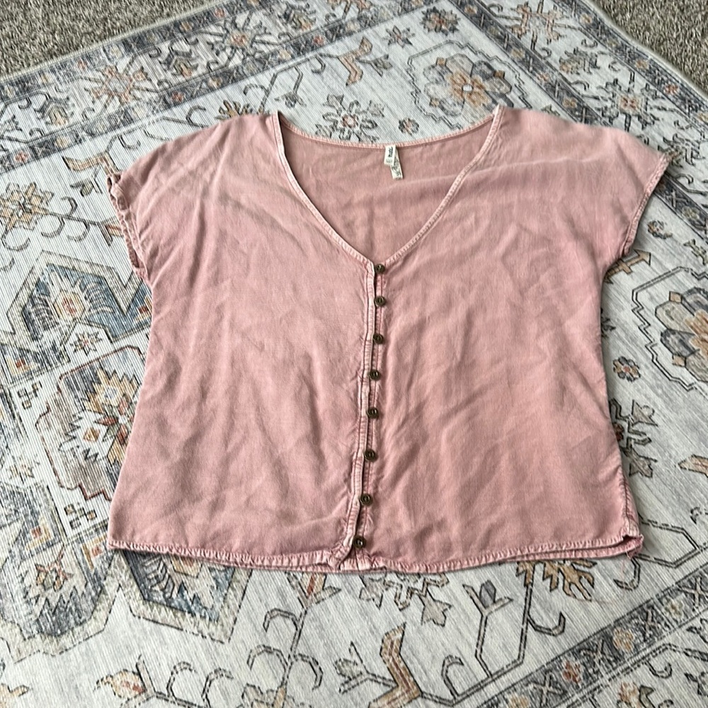 Mudd Pink Top with Bronze Buttons down along the front, Size XXS